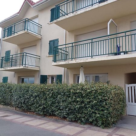 T3 Rez-De-Chaussee Lumineux Avec Terrasse Proche Plage Cucq Luaran gambar